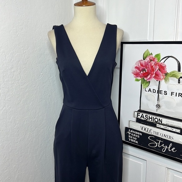 NWT French Connection Navy V-Neck Jumpsuit Size 4US - Picture 5 of 9